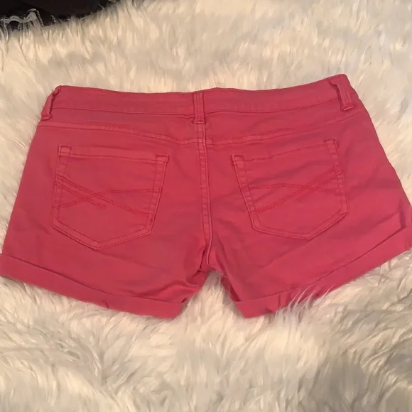 Shorts - Picture 4 of 4